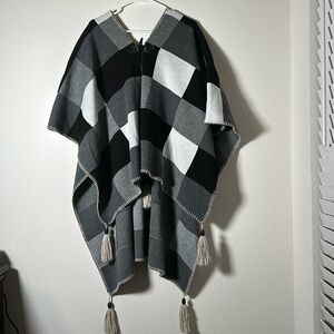 Plaid Poncho (No Tags)